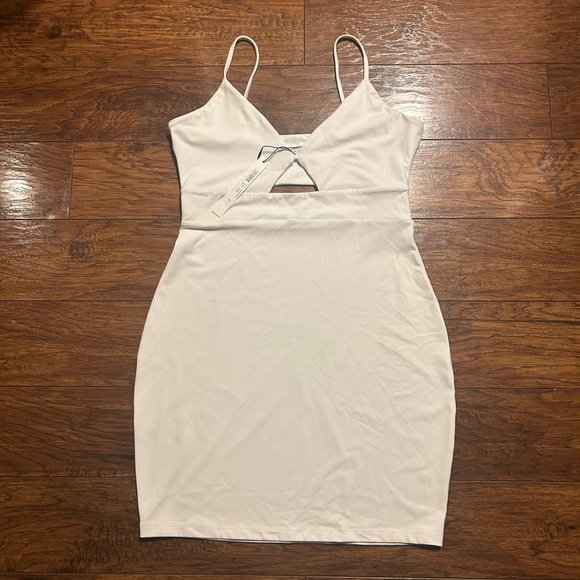 Susana Monaco body on cutout dress size X-Large NWT - Picture 11 of 12